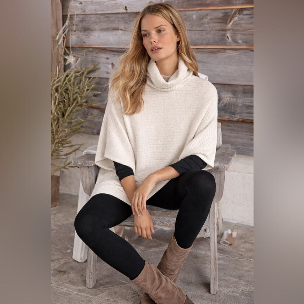 Garnet Hill S 100% cashmere cream tan Turtleneck Poncho Sweater